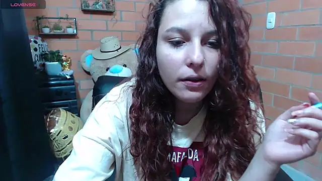 Snapshot of alexia_87 chatting on 25, 10, 2025 alexia 87 online show from 25, 10, 2025