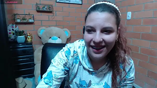 Snapshot of alexia_87 chatting on 30, 10, 2025 alexia 87 online show from 30, 10, 2025