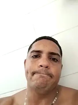 Snapshot of elvergon17@xh chatting on 10, 9, 2025 elvergon17xh online show from 10, 9, 2025