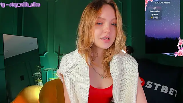 Snapshot of stay_with_alice chatting on 4, 12, 2024 stay with alice online show from 4, 12, 2024