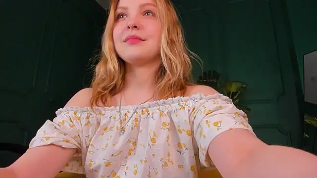 Snapshot of stay_with_alice chatting on 15, 2, 2025 stay with alice online show from 15, 2, 2025