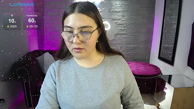 Snapshot of conniejames_m chatting on 20, 5, 2026 conniejames m online show from 20, 5, 2026