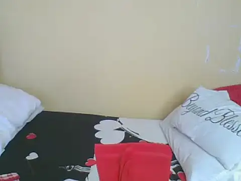 Snapshot of HoLy-ViRgiN chatting on 11, 2, 2025 HoLy-ViRgiN online show from 11, 2, 2025
