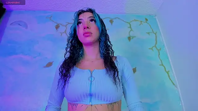 Snapshot of SaturnooStonee chatting on 31, 10, 2025 SaturnooStonee online show from 31, 10, 2025