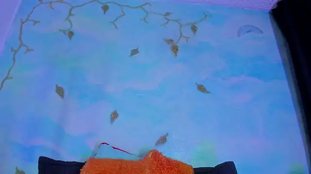 Snapshot of SaturnooStonee chatting on 4, 12, 2025 SaturnooStonee online show from 4, 12, 2025