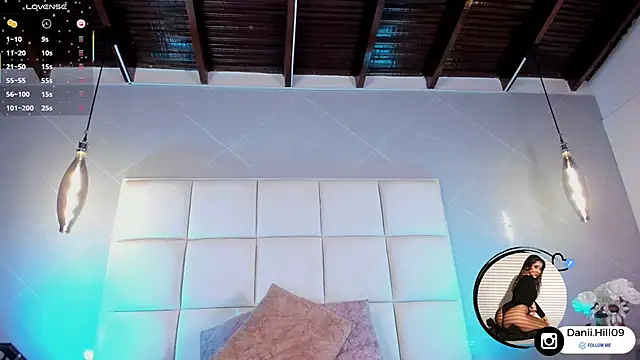 Snapshot of danii_hill_ chatting on 19, 11, 2025 danii hill online show from 19, 11, 2025