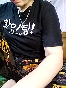 Snapshot of Mie610 chatting on 19, 9, 2025 Mie610 online show from 19, 9, 2025