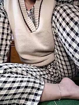 Snapshot of Mie610 chatting on 28, 11, 2025 Mie610 online show from 28, 11, 2025