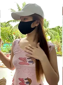 Snapshot of BabyThree_ chatting on 16, 9, 2025 BabyThree online show from 16, 9, 2025
