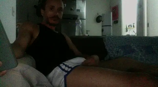 Snapshot of funguybr36 chatting on 11, 3, 2025 funguybr36 online show from 11, 3, 2025