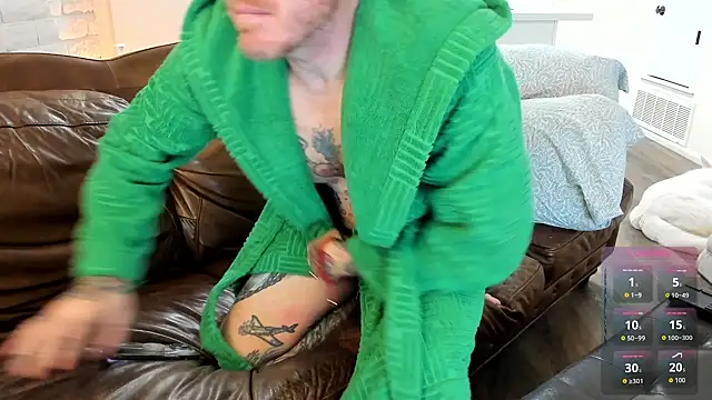 Snapshot of JeffJocc chatting on 4, 10, 2025 JeffJocc online show from 4, 10, 2025