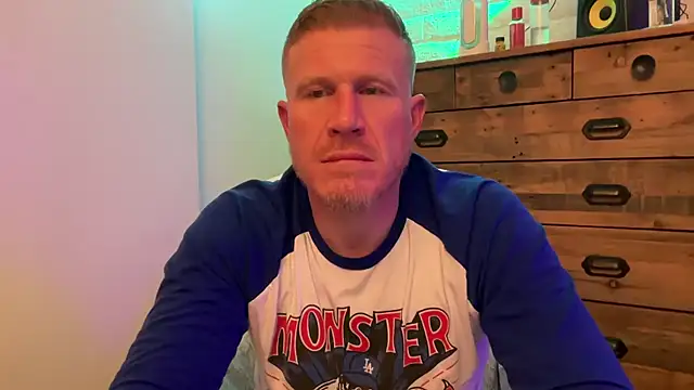 Snapshot of JeffJocc chatting on 26, 10, 2025 JeffJocc online show from 26, 10, 2025