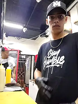 Snapshot of TenderBoyBigCock_ chatting on 14, 11, 2025 TenderBoyBigCock online show from 14, 11, 2025