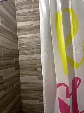 ladycreamypr2 online show from 17, 2, 2026