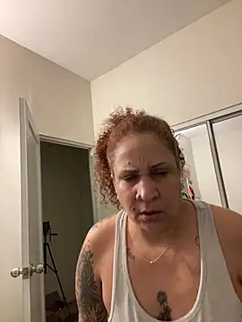 ladycreamypr2 online show from 25, 2, 2026