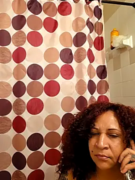 Snapshot of ladycreamypr2 chatting on 25, 5, 2026 ladycreamypr2 online show from 25, 5, 2026