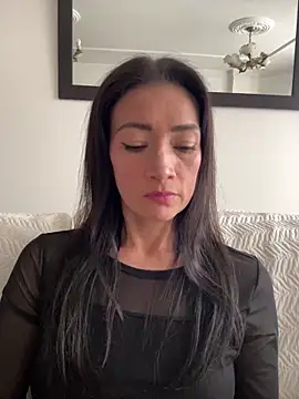 Yulia sx online show from 5, 4, 2026