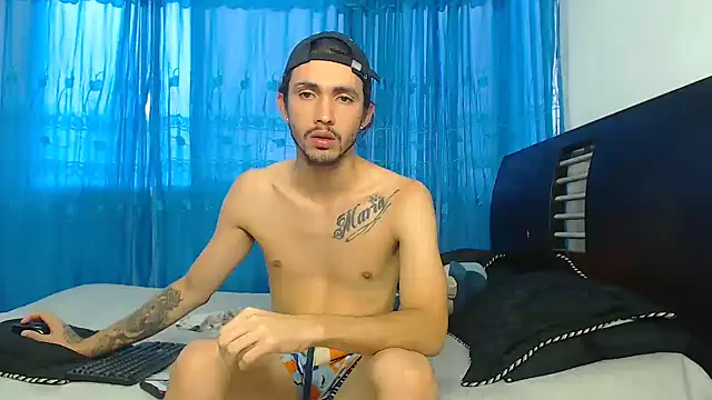 Snapshot of Hot_Sharks_ chatting on 10, 9, 2025 Hot Sharks online show from 10, 9, 2025