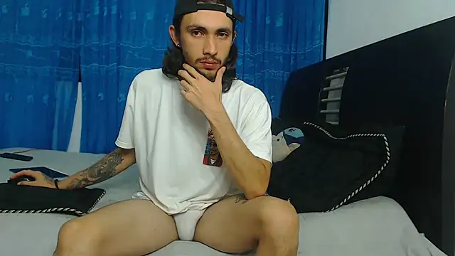 Snapshot of Hot_Sharks_ chatting on 14, 9, 2025 Hot Sharks online show from 14, 9, 2025