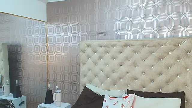 Snapshot of Sara_Desire chatting on 16, 1, 2025 Sara Desire online show from 16, 1, 2025