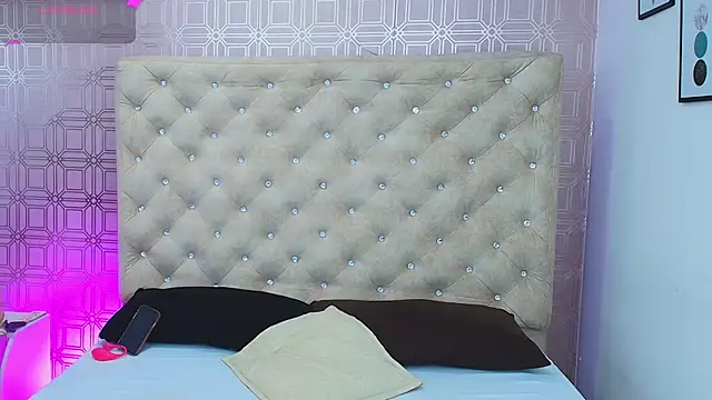 Snapshot of Sara_Desire chatting on 28, 2, 2025 Sara Desire online show from 28, 2, 2025