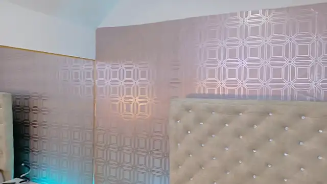 Snapshot of Sara_Desire chatting on 13, 9, 2025 Sara Desire online show from 13, 9, 2025