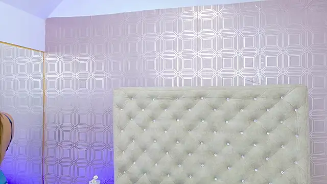 Snapshot of Sara_Desire chatting on 20, 9, 2025 Sara Desire online show from 20, 9, 2025