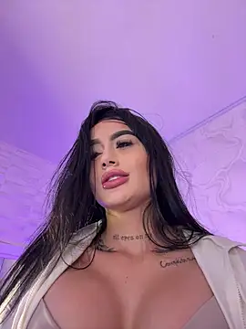 Snapshot of SOPHICARTERS chatting on 28, 11, 2025 SOPHICARTERS online show from 28, 11, 2025