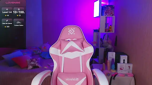 Snapshot of ur_kitty__ chatting on 21, 12, 2024 ur kitty online show from 21, 12, 2024