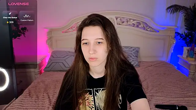 Snapshot of ur_kitty__ chatting on 2, 10, 2025 ur kitty online show from 2, 10, 2025