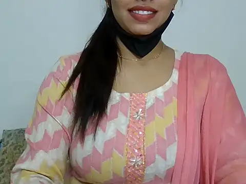 sparkling queen online show from 4, 12, 2024