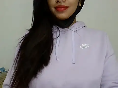 sparkling queen online show from 12, 12, 2024