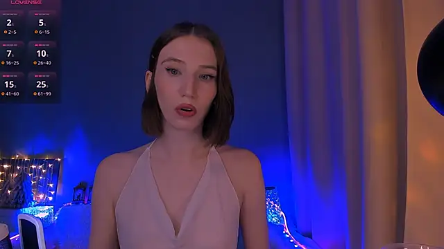 ellaamber online show from 5, 1, 2025