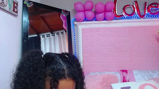 Snapshot of JessyZoe chatting on 19, 2, 2025 JessyZoe online show from 19, 2, 2025
