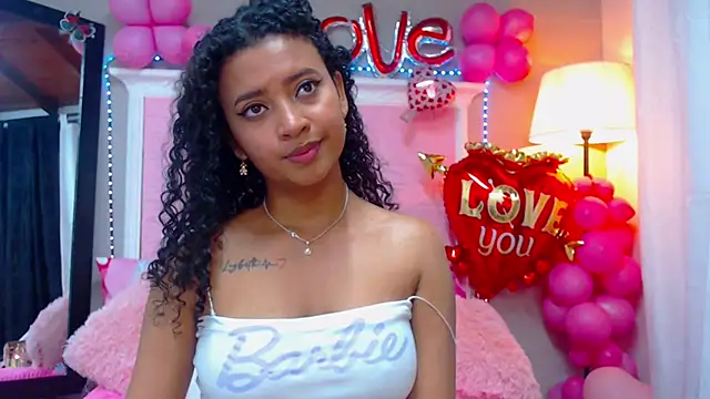 Snapshot of JessyZoe chatting on 24, 2, 2025 JessyZoe online show from 24, 2, 2025
