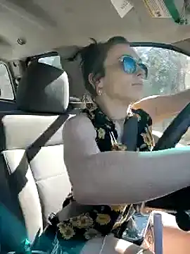 Genevieve143 online show from 11, 3, 2025