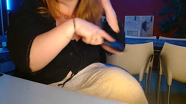 Snapshot of cruellaculdenfer67 chatting on 24, 9, 2025 cruellaculdenfer67 online show from 24, 9, 2025