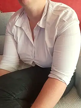 Snapshot of cruellaculdenfer67 chatting on 14, 10, 2025 cruellaculdenfer67 online show from 14, 10, 2025