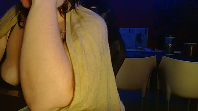 Snapshot of cruellaculdenfer67 chatting on 22, 10, 2025 cruellaculdenfer67 online show from 22, 10, 2025