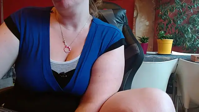 Snapshot of cruellaculdenfer67 chatting on 10, 11, 2025 cruellaculdenfer67 online show from 10, 11, 2025