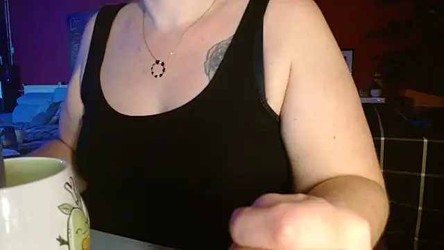 Snapshot of cruellaculdenfer67 chatting on 28, 11, 2025 cruellaculdenfer67 online show from 28, 11, 2025