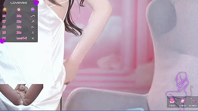 Snapshot of Anytoly chatting on 9, 1, 2025 Anytoly online show from 9, 1, 2025