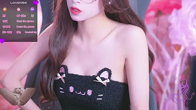 Snapshot of Anytoly chatting on 10, 3, 2025 Anytoly online show from 10, 3, 2025