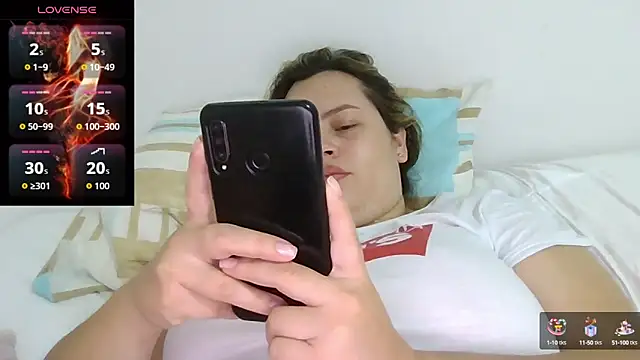 Snapshot of saramartinez1000 chatting on 20, 9, 2025 saramartinez1000 online show from 20, 9, 2025