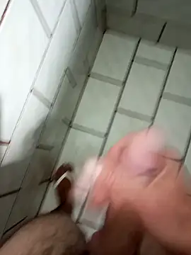 Snapshot of Din0071 chatting on 3, 12, 2024 Din0071 online show from 3, 12, 2024