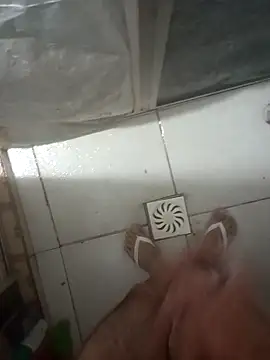 Snapshot of Din0071 chatting on 29, 9, 2025 Din0071 online show from 29, 9, 2025