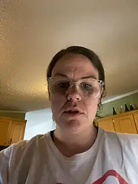 Snapshot of velvetta_ chatting on 6, 12, 2024 velvetta online show from 6, 12, 2024