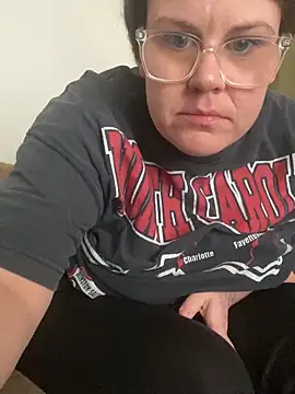 Snapshot of velvetta_ chatting on 8, 1, 2025 velvetta online show from 8, 1, 2025