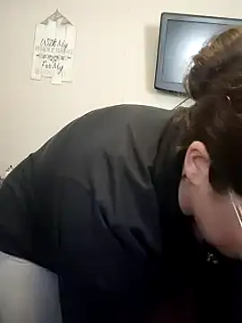 Snapshot of velvetta_ chatting on 12, 1, 2025 velvetta online show from 12, 1, 2025