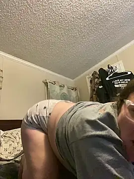 Snapshot of velvetta_ chatting on 4, 2, 2025 velvetta online show from 4, 2, 2025